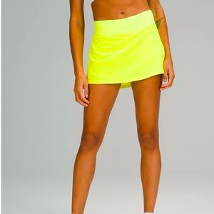 Lululemon Pace Rival Mid-Rise Long Skirt 15" Length in Highlight Yellow Size 6